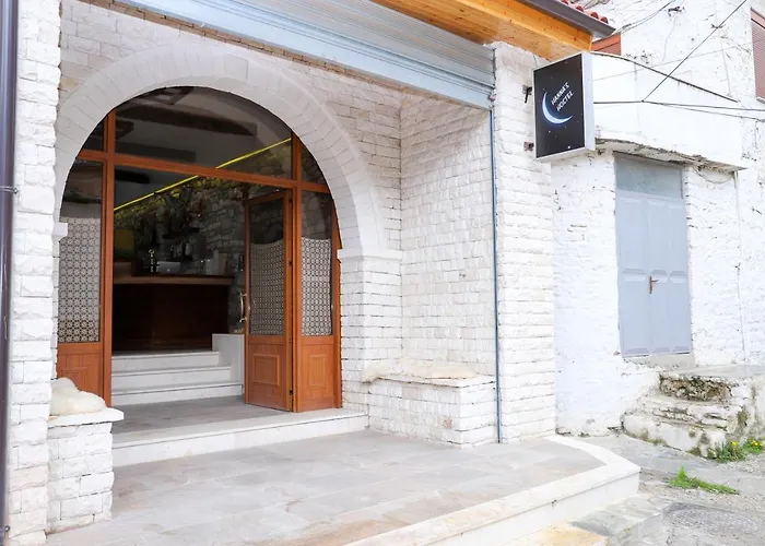 Hanna\'S Hostel