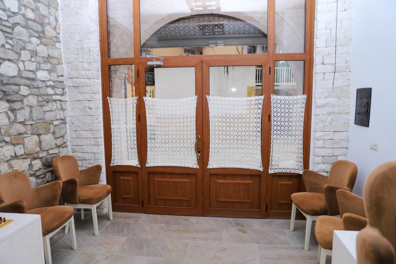 Hanna's Hostel *
